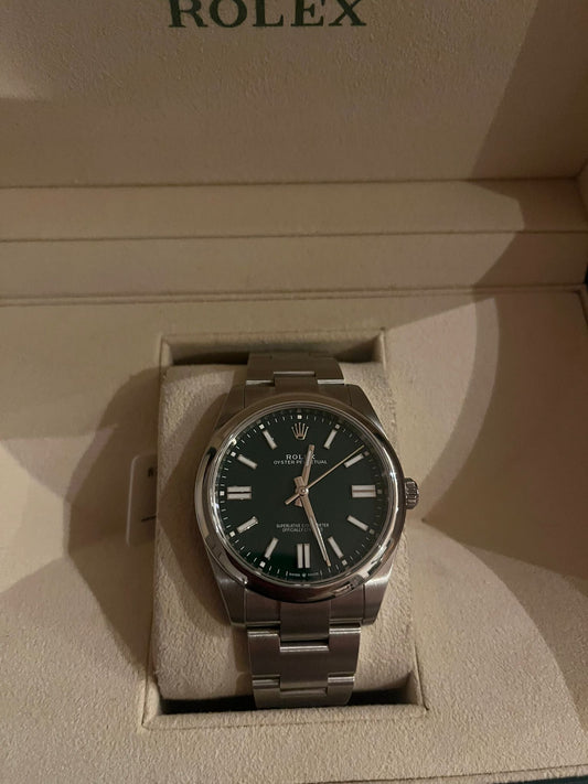 Rolex Oyster Perpetual 41mm 2024 - 124300 - Unworn